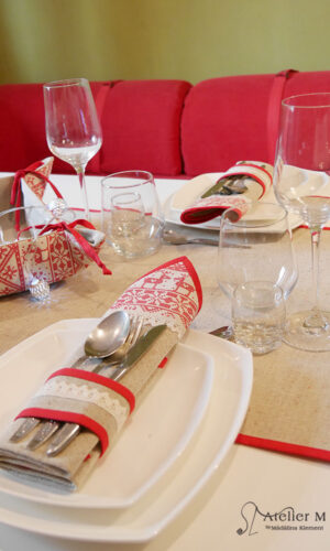Set decorativ masă festivă – reni roșii