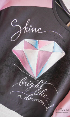 Bluză raglan cu mânecă bufantă – Diamant – negru/roz