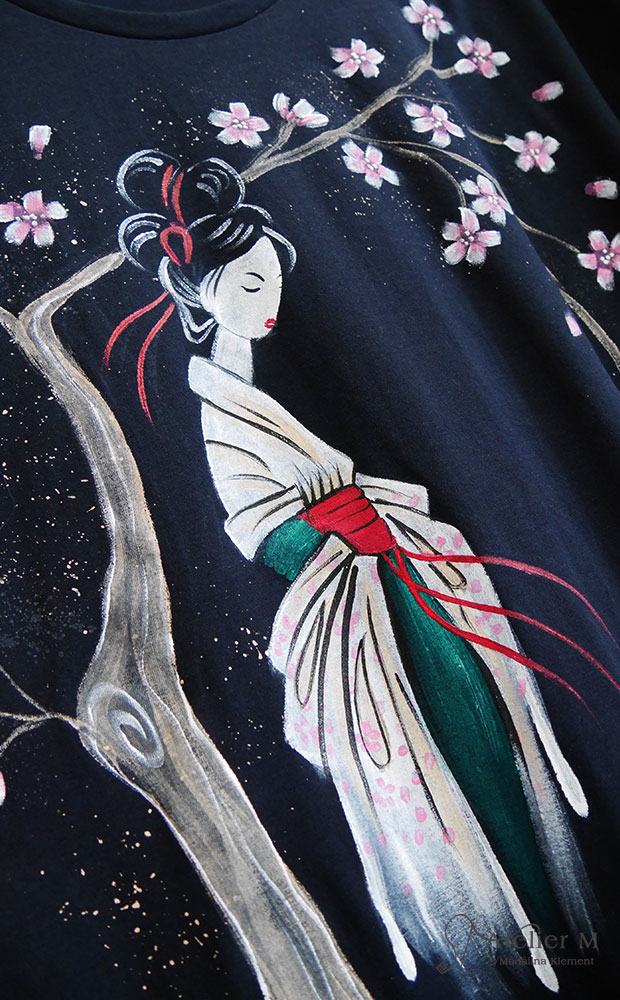 Tricou Gheișă – Sakura – bleumarin
